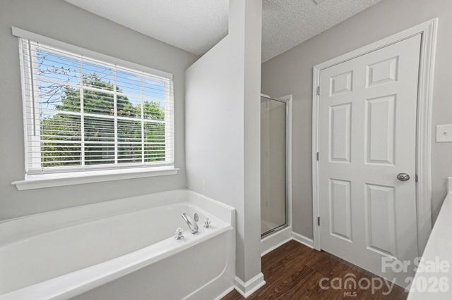 10741 Glenluce Avenue, Charlotte, NC 28213