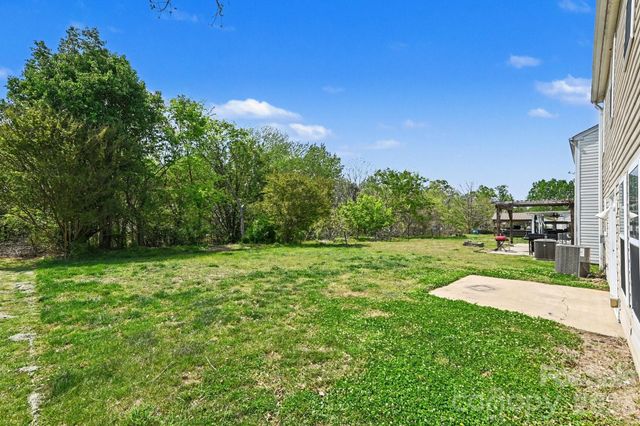 10741 Glenluce Avenue, Charlotte, NC 28213