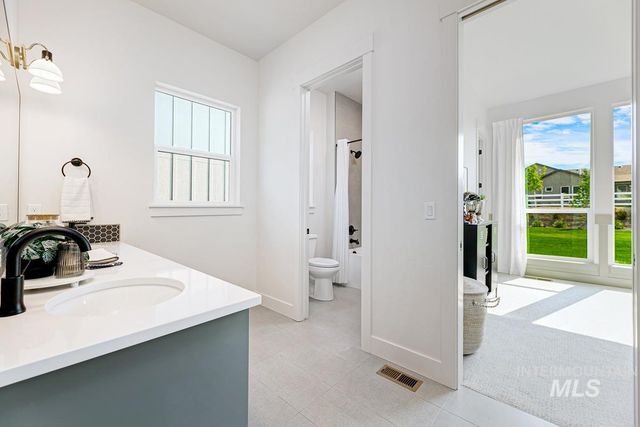 14508 N Goldfinch Ave, Boise, ID 83714