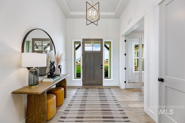 14508 N Goldfinch Ave, Boise, ID 83714