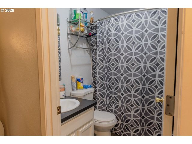 3302 T St, Vancouver, WA 98663
