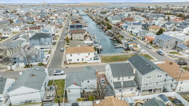 806 E Chester Street, Long Beach, NY 11561