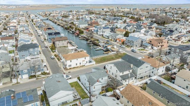 806 E Chester Street, Long Beach, NY 11561