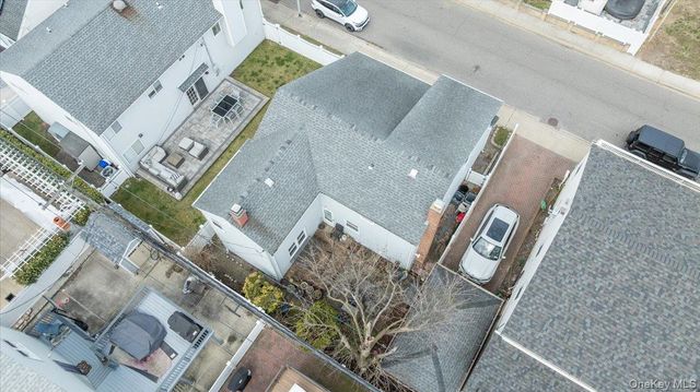 806 E Chester Street, Long Beach, NY 11561