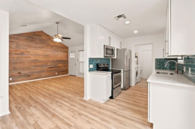 6711 West Gate BLVD A, Austin, TX 78745