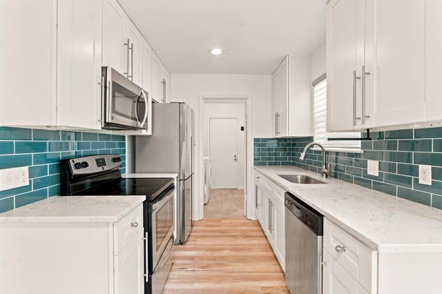 6711 West Gate BLVD A, Austin, TX 78745
