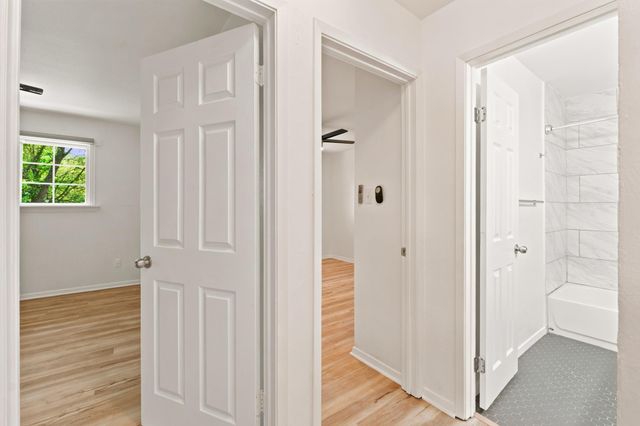 6711 West Gate BLVD A, Austin, TX 78745