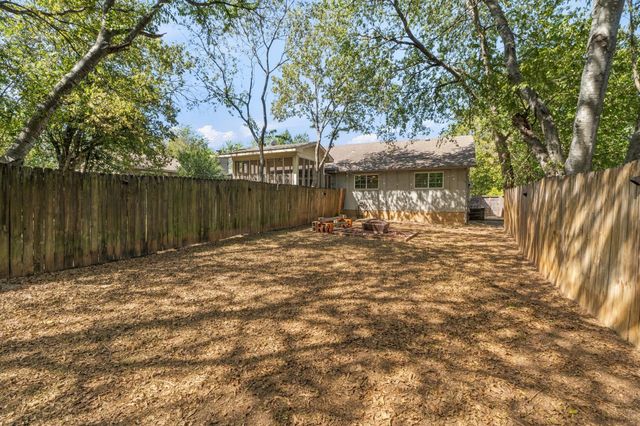 6711 West Gate BLVD A, Austin, TX 78745