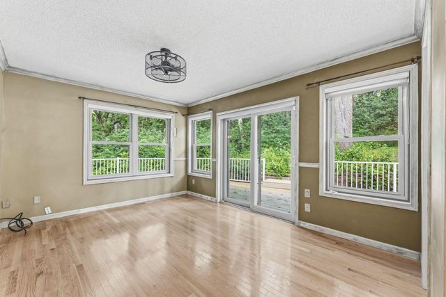 901 Oakwood Heights Circle 7, Eagan, MN 55123