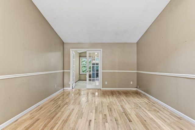 901 Oakwood Heights Circle 7, Eagan, MN 55123