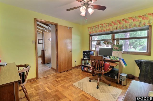 1963 E 9th Street, Fremont, NE 68025