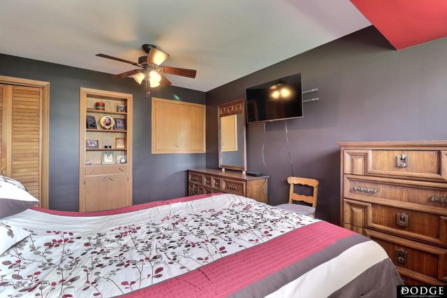 1963 E 9th Street, Fremont, NE 68025