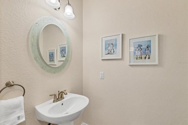 455 NOKOMIS AVENUE S 455, Venice, FL 34285