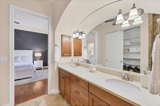 455 NOKOMIS AVENUE S 455, Venice, FL 34285