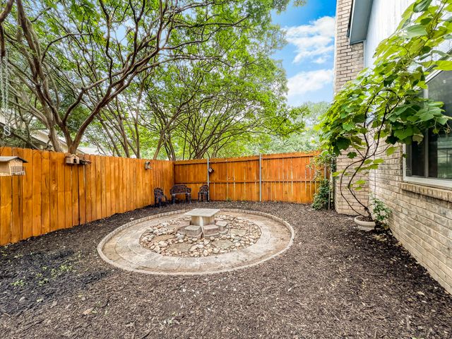 767 Dove Circle, Lewisville, TX 75067