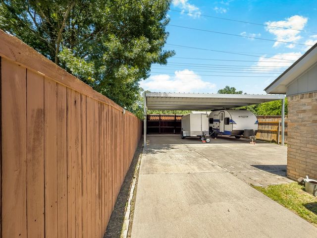 767 Dove Circle, Lewisville, TX 75067