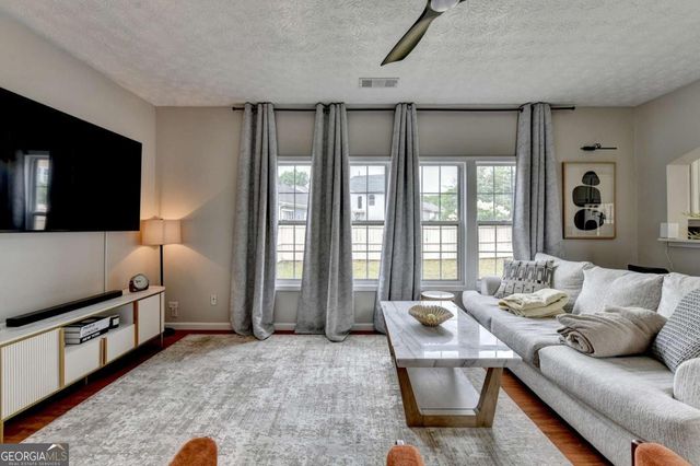 720 Goldenrod Way, Norcross, GA 30093