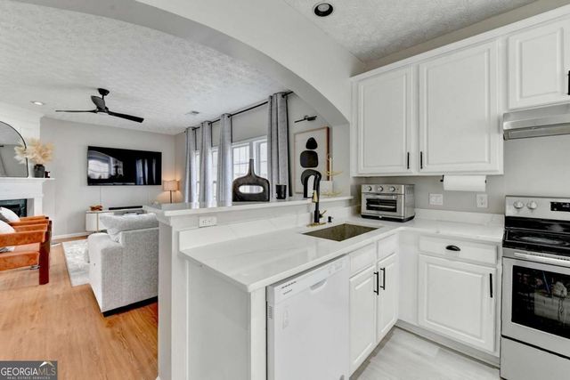 720 Goldenrod Way, Norcross, GA 30093