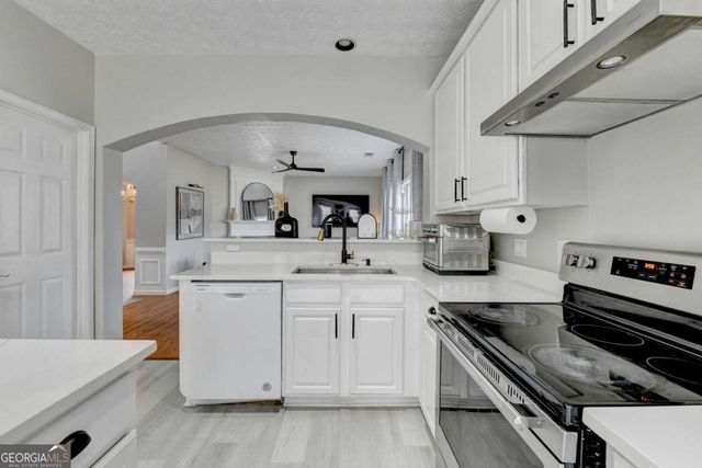 720 Goldenrod Way, Norcross, GA 30093