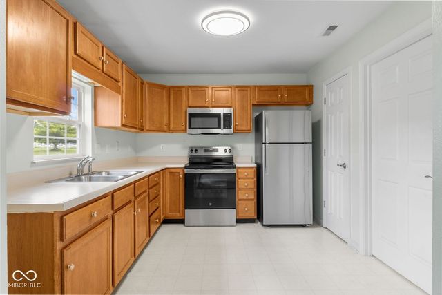 10951 Golden Harvest Way, Indianapolis, IN 46229