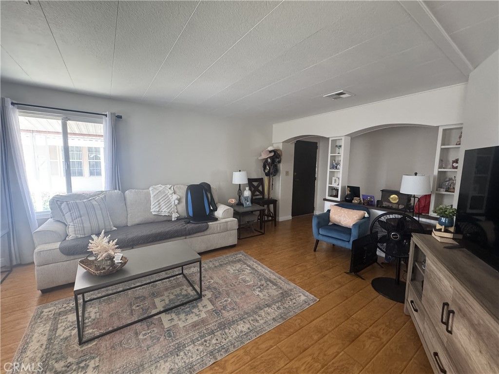 235 S Beach Boulevard M, Anaheim, CA 92804 — photo 2