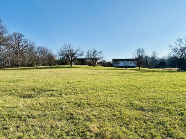 510 Gant Rd, Shelbyville, TN 37160