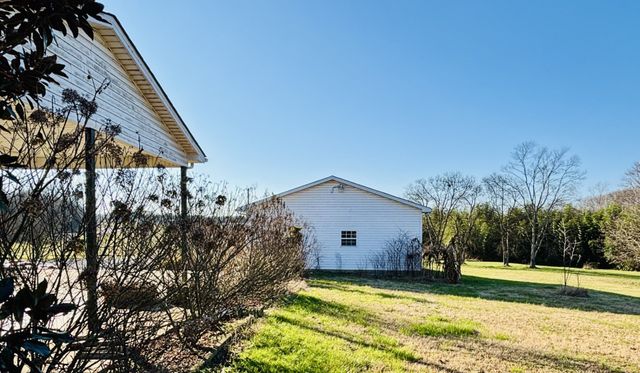510 Gant Rd, Shelbyville, TN 37160