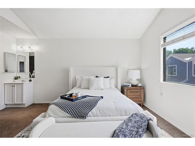 6855 W 84th Way 32, Arvada, CO 80003