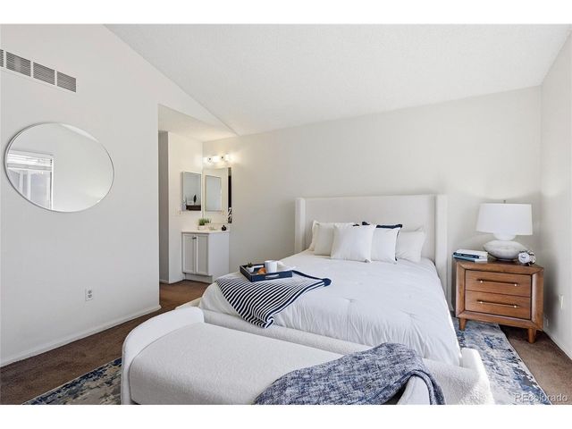 6855 W 84th Way 32, Arvada, CO 80003