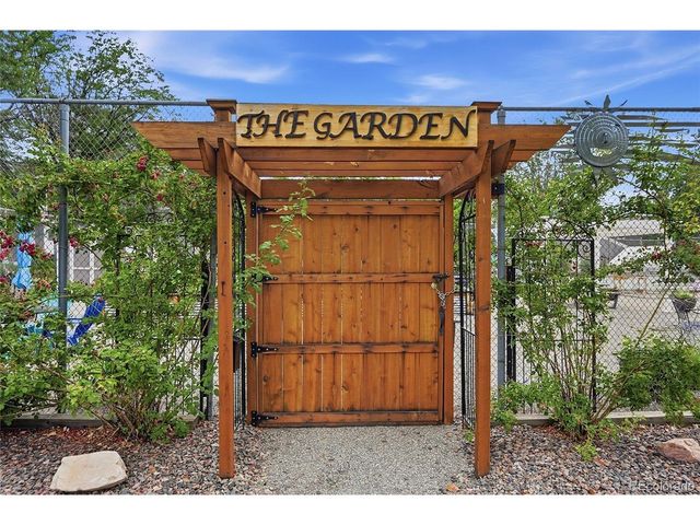 6855 W 84th Way 32, Arvada, CO 80003
