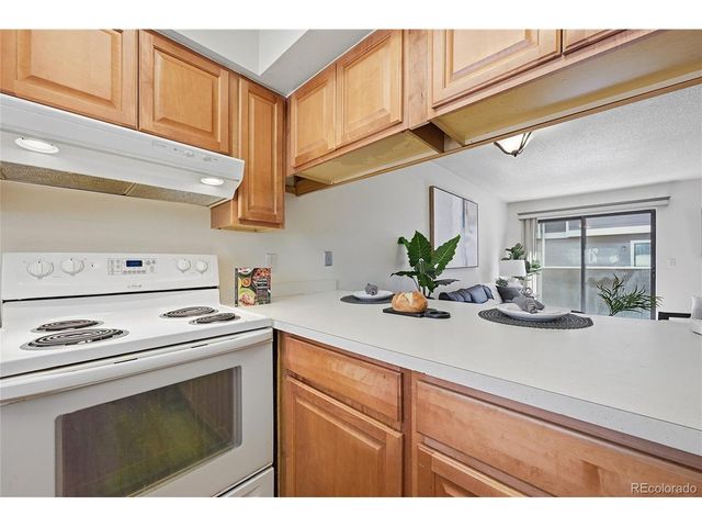 6855 W 84th Way 32, Arvada, CO 80003