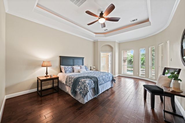 3302 Long Meadow Court, Pearland, TX 77584