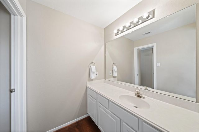 3302 Long Meadow Court, Pearland, TX 77584