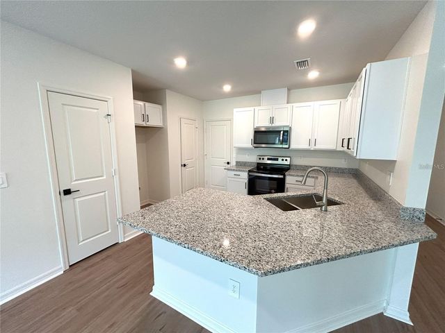 734 STONEY POINT CIRCLE, Davenport, FL 33896