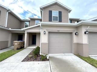 734 STONEY POINT CIRCLE, Davenport, FL 33896
