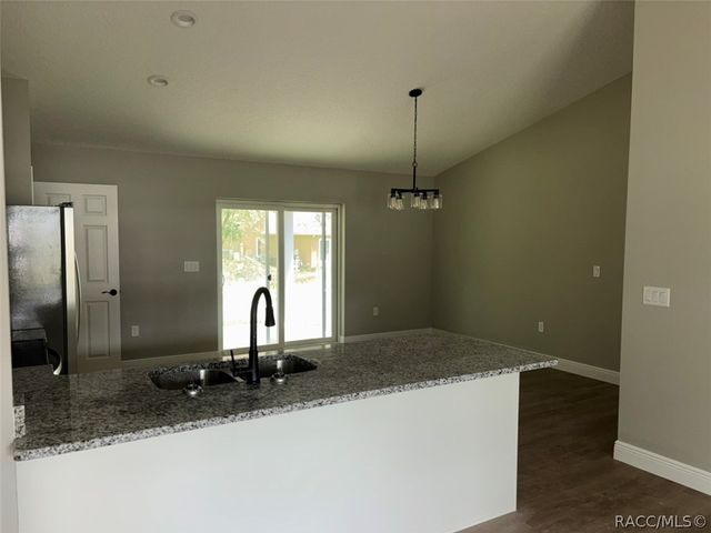8321 N Vince Drive, Dunnellon, FL 34434