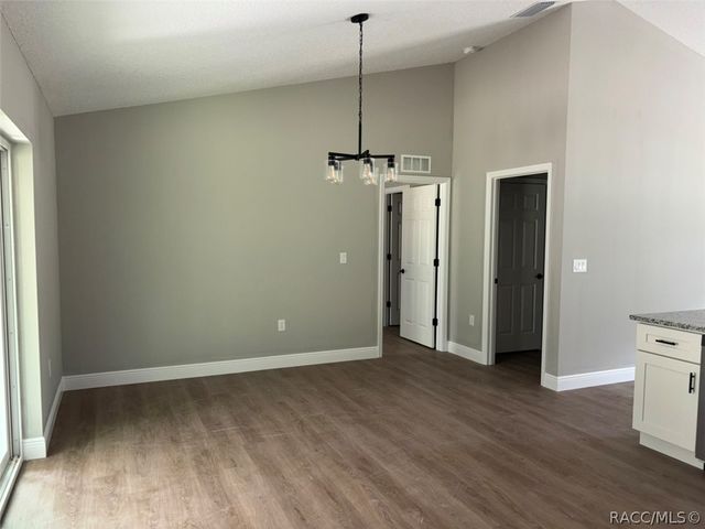 8321 N Vince Drive, Dunnellon, FL 34434