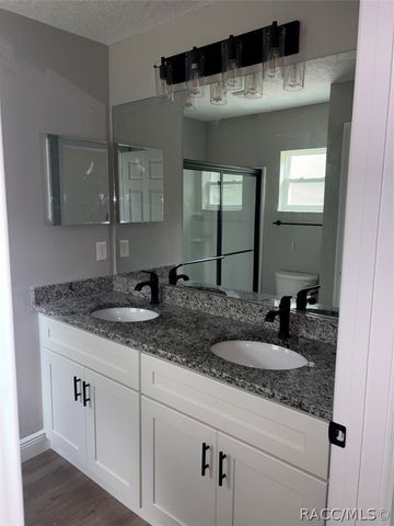 8321 N Vince Drive, Dunnellon, FL 34434