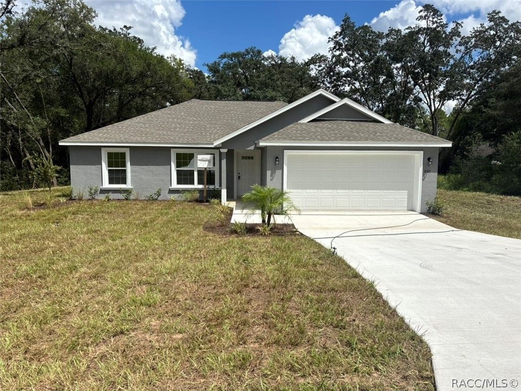 8321 N Vince Drive, Dunnellon, FL 34434