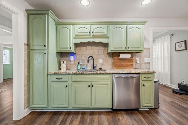 44 Bending Oak Drive, Chickamauga, GA 30707