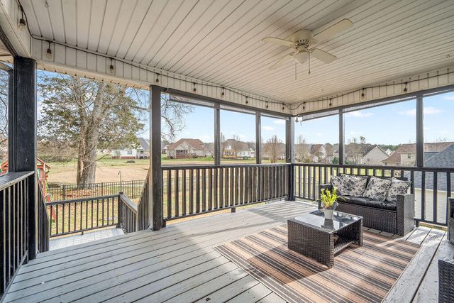 44 Bending Oak Drive, Chickamauga, GA 30707