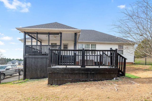 44 Bending Oak Drive, Chickamauga, GA 30707