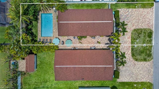 563 105th AVE N, Naples, FL 34108