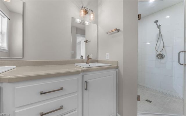 4513 Sunray AVE, Chesapeake, VA 23321