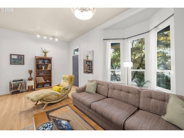 226 N PAGE St, Portland, OR 97227