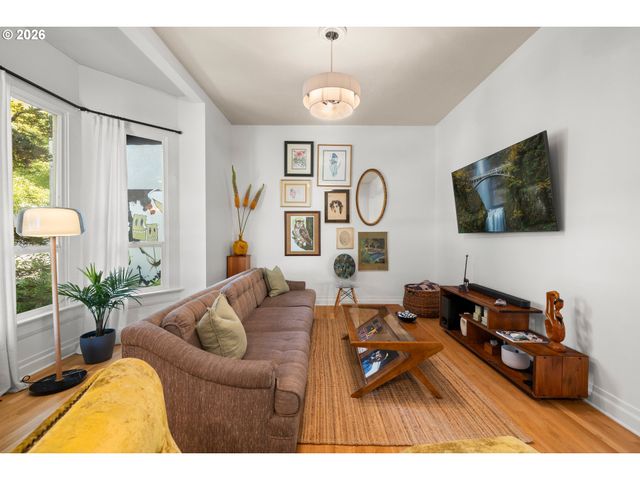 226 N PAGE St, Portland, OR 97227