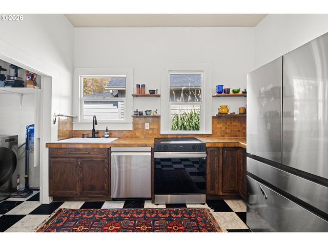 226 N PAGE St, Portland, OR 97227