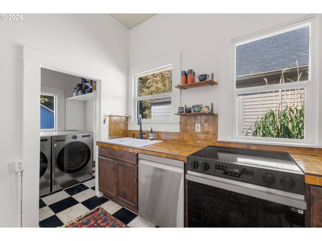 226 N PAGE St, Portland, OR 97227