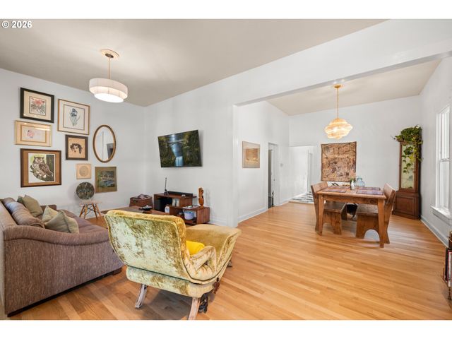 226 N PAGE St, Portland, OR 97227