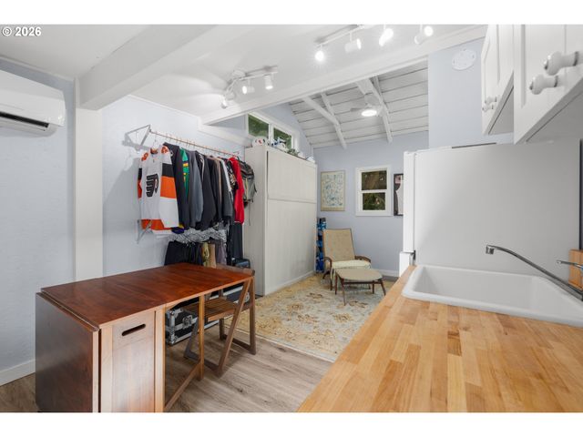 226 N PAGE St, Portland, OR 97227